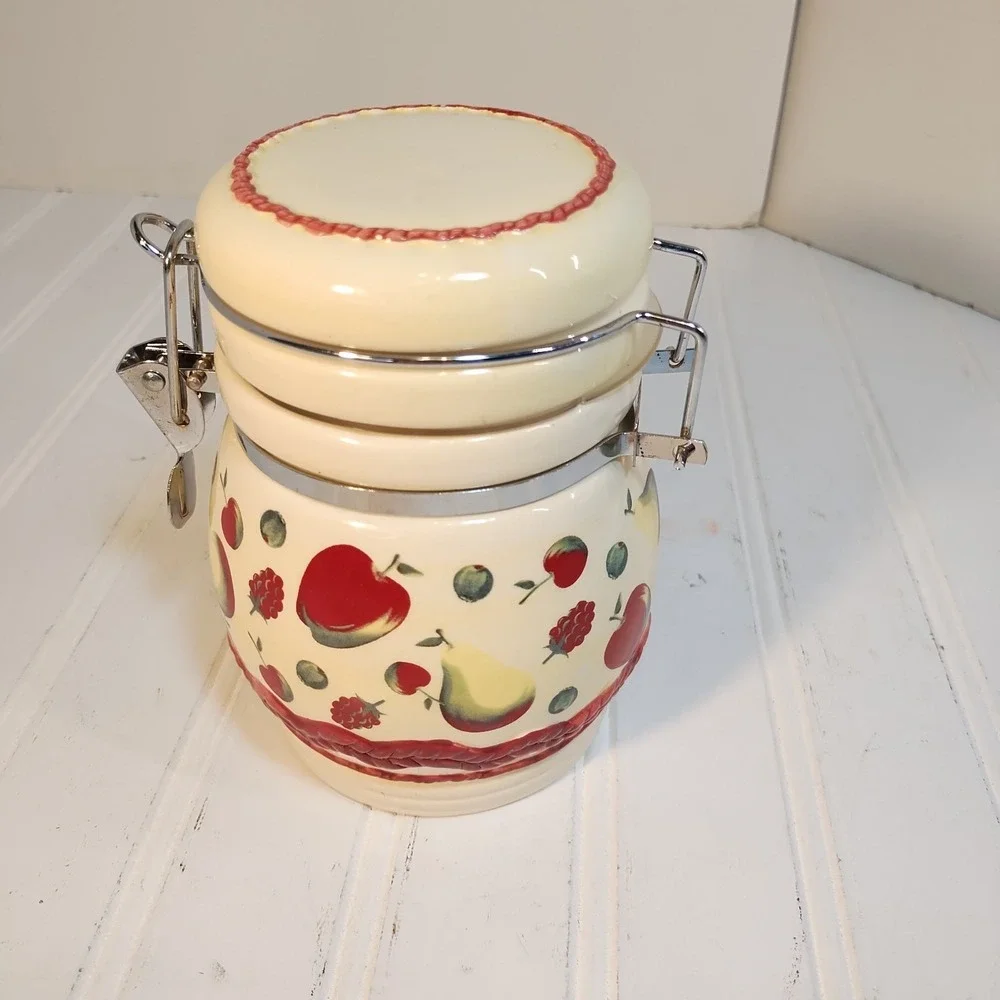 N/A vintagevapple pear
